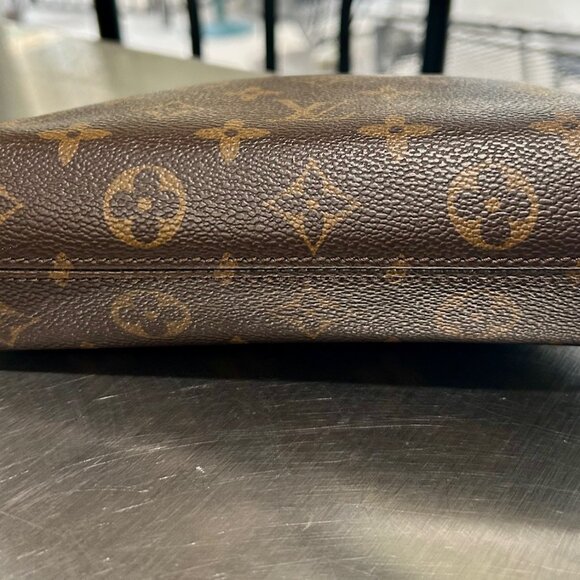 LOUIS VUITTON Monogram Trousse Demi Ronde Cosmetic Pouch M47520 - Picture 6 of 7